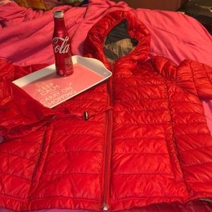 KIDS JACKET 🎈RED LARGE 🎈PACKABLE COMES WITH BAG